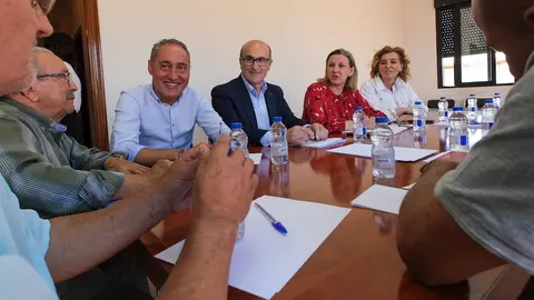 Isabel Blanco reunión alcaldes de los pueblos de Zamora tras los incendios