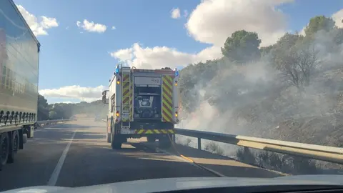 Incendio cuneta N-122