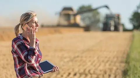 mujer agricultora