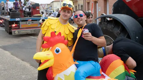 desfile de disfraces en Santibáñez de Vidriales. IMAGEN INTERBENAVENTE  (4)
