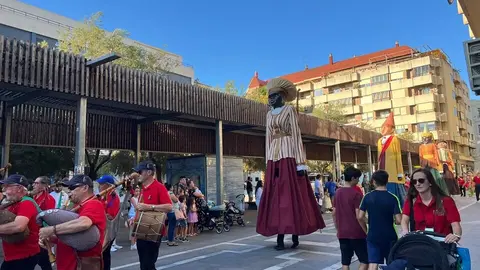 Desfile de Gigantes y Cabezudos Capitonis Durii septiembre _3