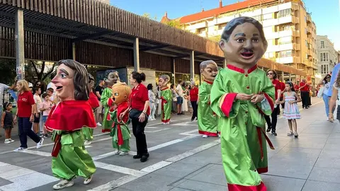 Desfile de Gigantes y Cabezudos Capitonis Durii septiembre _15