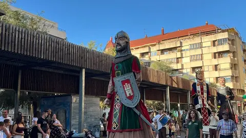 Desfile de Gigantes y Cabezudos Capitonis Durii septiembre _31