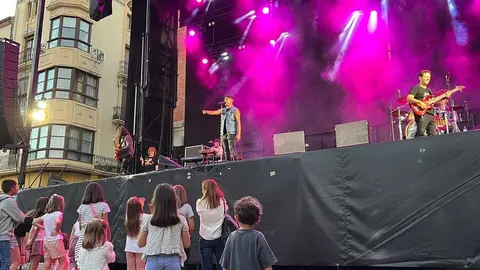 Pequeño Rock and Roll Zamora 