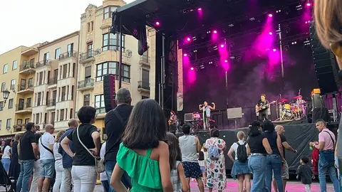 Pequeño Rock and Roll Zamora _3