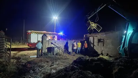 incendio nave en Montamarta (2)