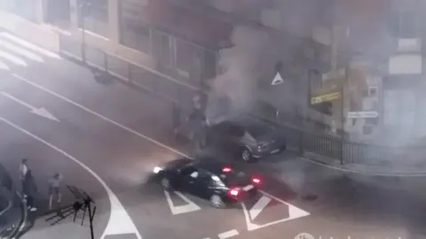 un coche se incendia en Benavente. IMAGEN INTERBENAVENTE