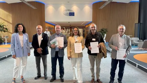 María González Corral y representantes organizaciones agrariasen las reuniones Consejo y Parlamento Europeo