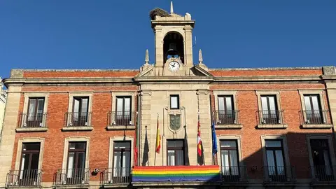 Zamora viste bandera LGTBIQ+