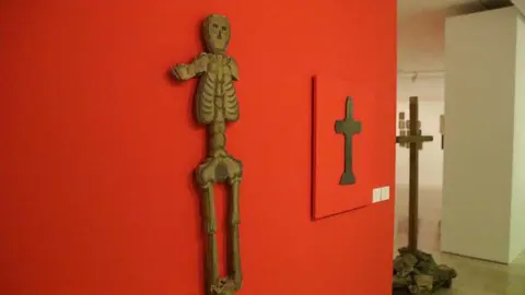 Exposición 'Lo sagrado en lo Cotidiano'_9