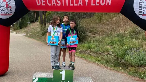 Triduera podio