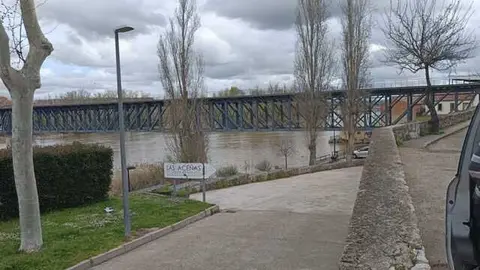 puente sobrel el Duero