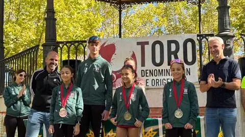 podio alevin femenino