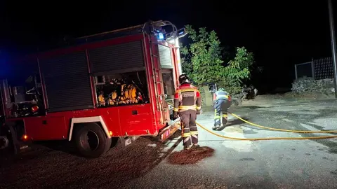 Incendio en Mombuey (3)