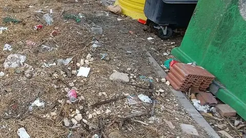 Zamora sí denuncia la falta de limpieza en el Barrio de   Carrascal