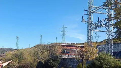 
Puertas de cierre de la central nuclear inacabada en Moral de Sayago

