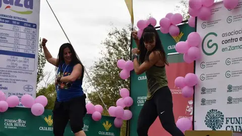 clase de zumba en Zamora en el día contra el cáncer en Zamora _3