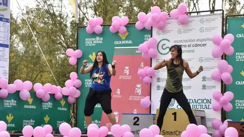 clase de zumba en Zamora en el día contra el cáncer en Zamora _16