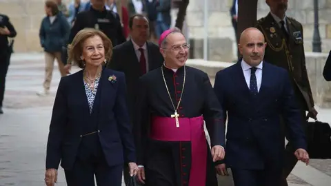 La Reina Doña Sofía en Zamora _21