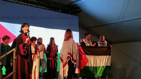desfile trajes tradicionales de Palestina _20
