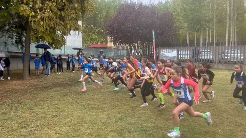 SALIDA SUB 12 FEMENINO JUEGOS ESCOLARES