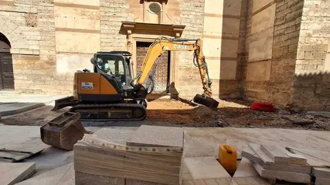 Primera fase de obras de la Plaza de Santa Marina ne Toro_1