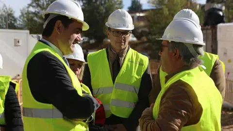 Quiñones visita obras de viviendas en Zamora _3