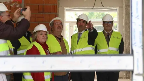 Quiñones visita obras de viviendas en Zamora _13