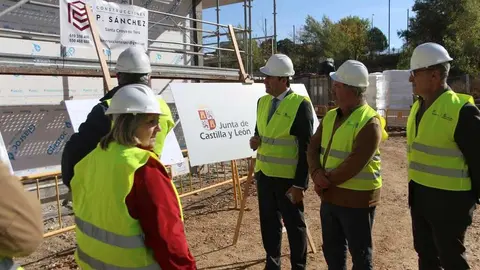 Quiñones visita obras de viviendas en Zamora _14