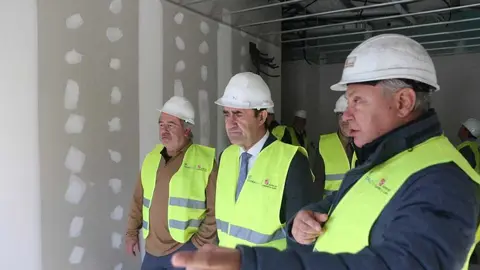 Quiñones visita obras de viviendas en Zamora _17