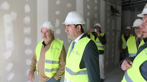 Quiñones visita obras de viviendas en Zamora _18