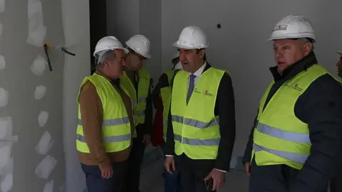 Quiñones visita obras de viviendas en Zamora _19