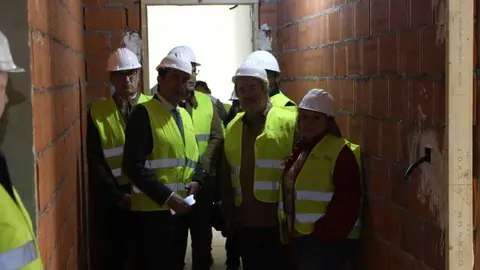 Quiñones visita obras de viviendas en Zamora _28