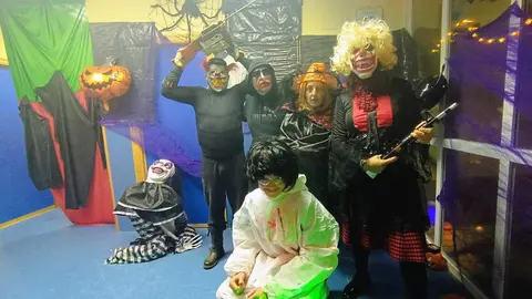 Actores túnel terror