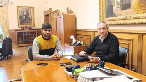 Javier Faúndez reunión con los alcaldes de la provincia