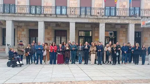 Minuto de silencio por dos nuevos casos de violencia machista