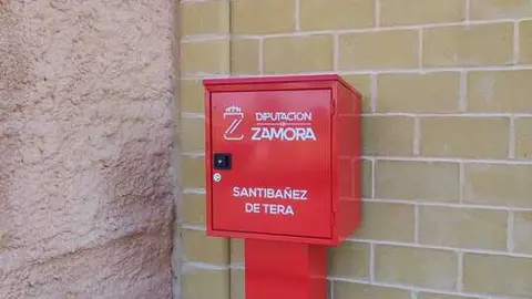 Equipo contraincendios en Santibáñez de Tera