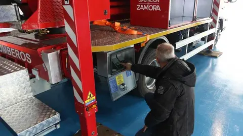 Nuevos vehículos servicio provincial de bomberos de Zamora _15