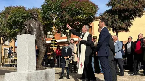 Coreses inaugura la estatua de hijo predilecto, Ramón Álvarez_9