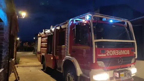 Cami&oacute;n de bomberos desplazado hasta San Crist&oacute;bal. imagen de archivo