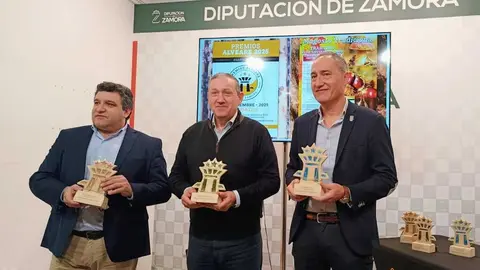 premios alveare 2025