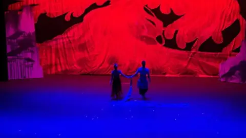  Gran Circo Acrobático de China_11