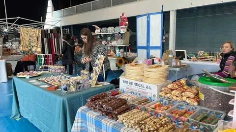 Mercado de Artesan&iacute;a y Alimentaci&oacute;n _23