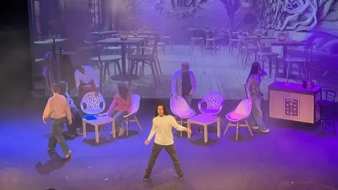 Más allá, el musical _11