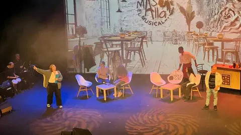 Más allá, el musical _16