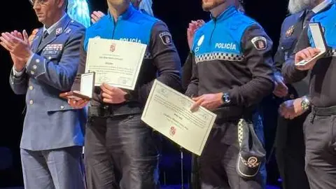 entrega de medallas Policía Local. IMAGEN CEDIDA (4)