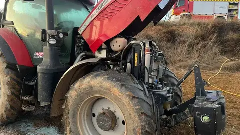 incendio tractor Bretocino
