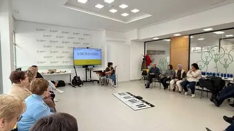 Taller de musicoterapia AECC Zamora (2)