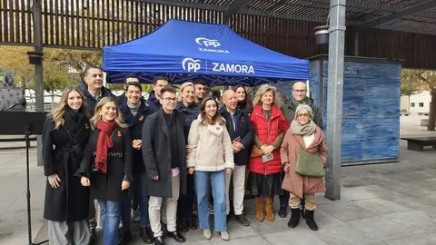 Nuevas Generaciones del Partido Popular de Zamora celebra el Día de la Constitución 