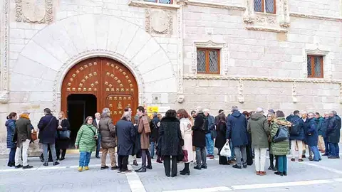 Abogados de Zamora se concentran para denunciar la “falta de humanidad” de un juez hacia un letrado